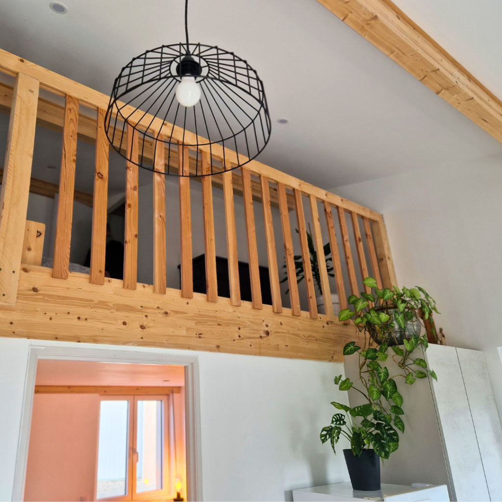 L'accolade-Intérieur